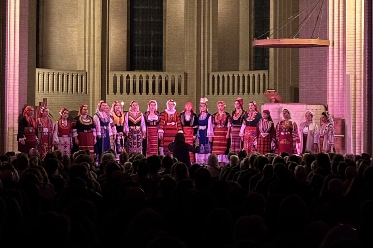 THE BULGARIAN VOICES